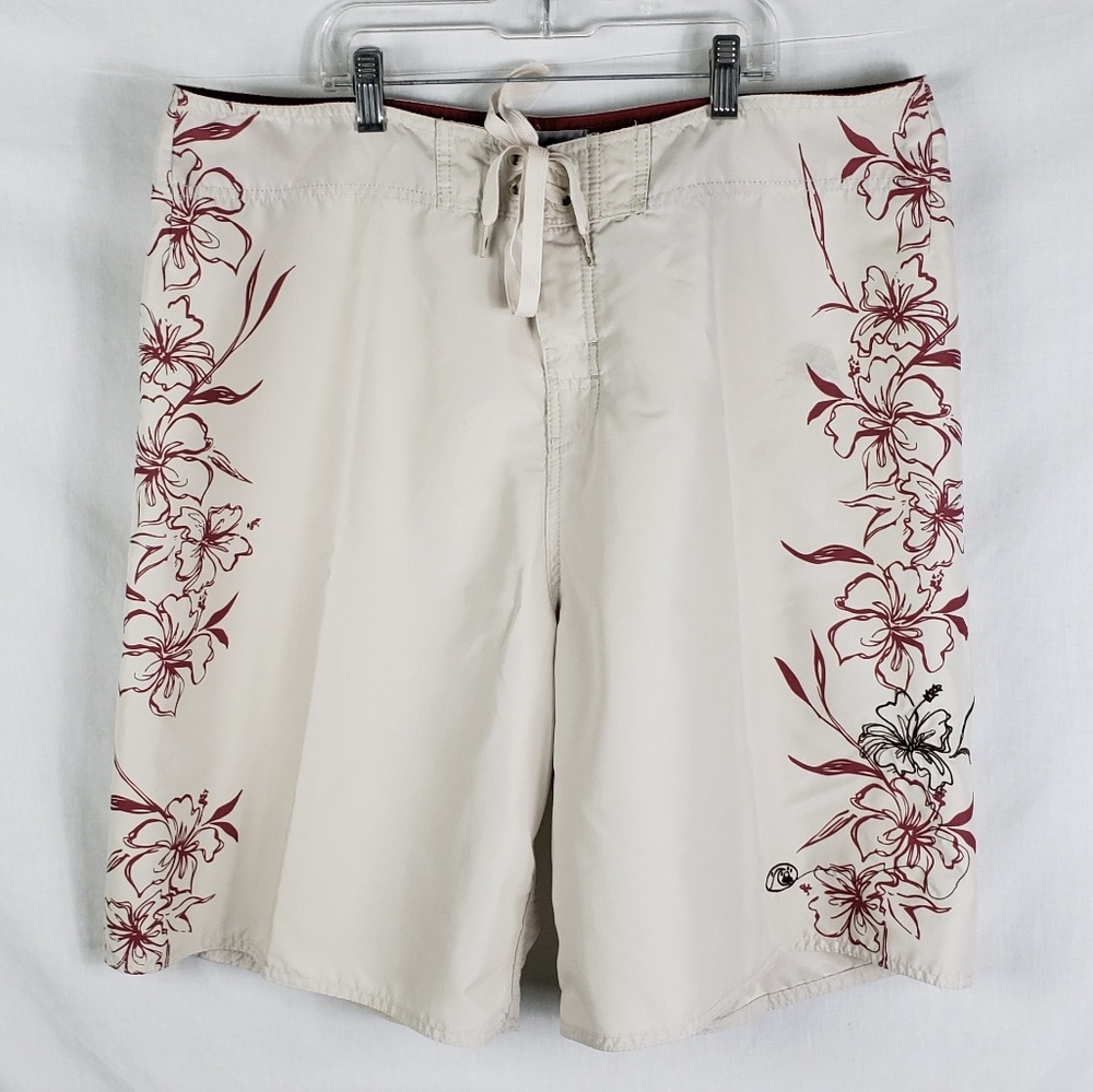 Quiksilver Edition Board Shorts Size 38 EUC